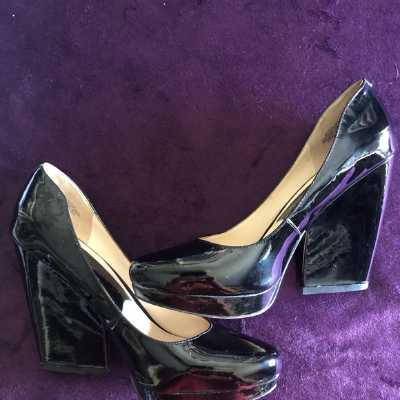 Boutique 9 Patent Leather Heels - Picture 3 of 5